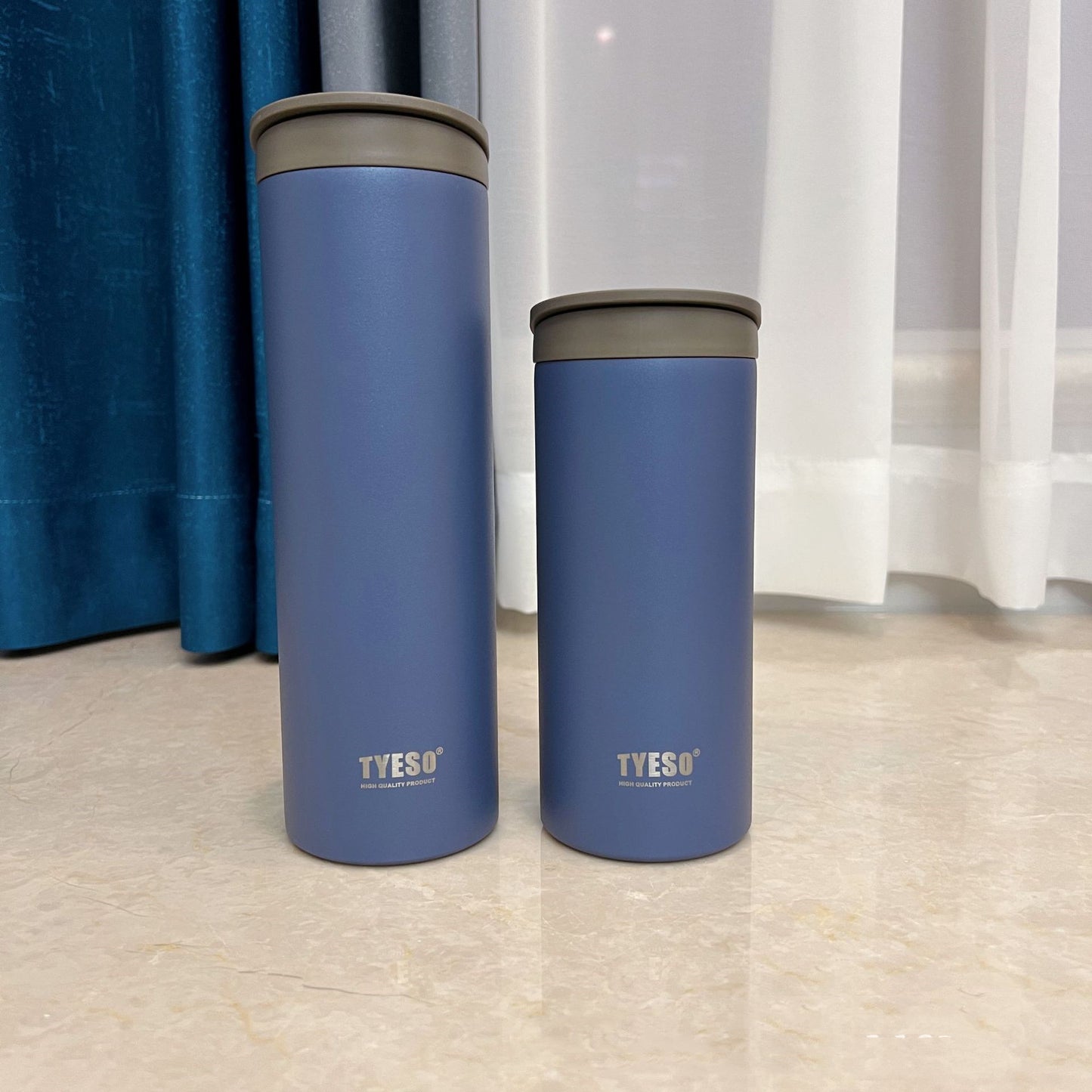 Stainless Steel Tumbler with Lockable Lid